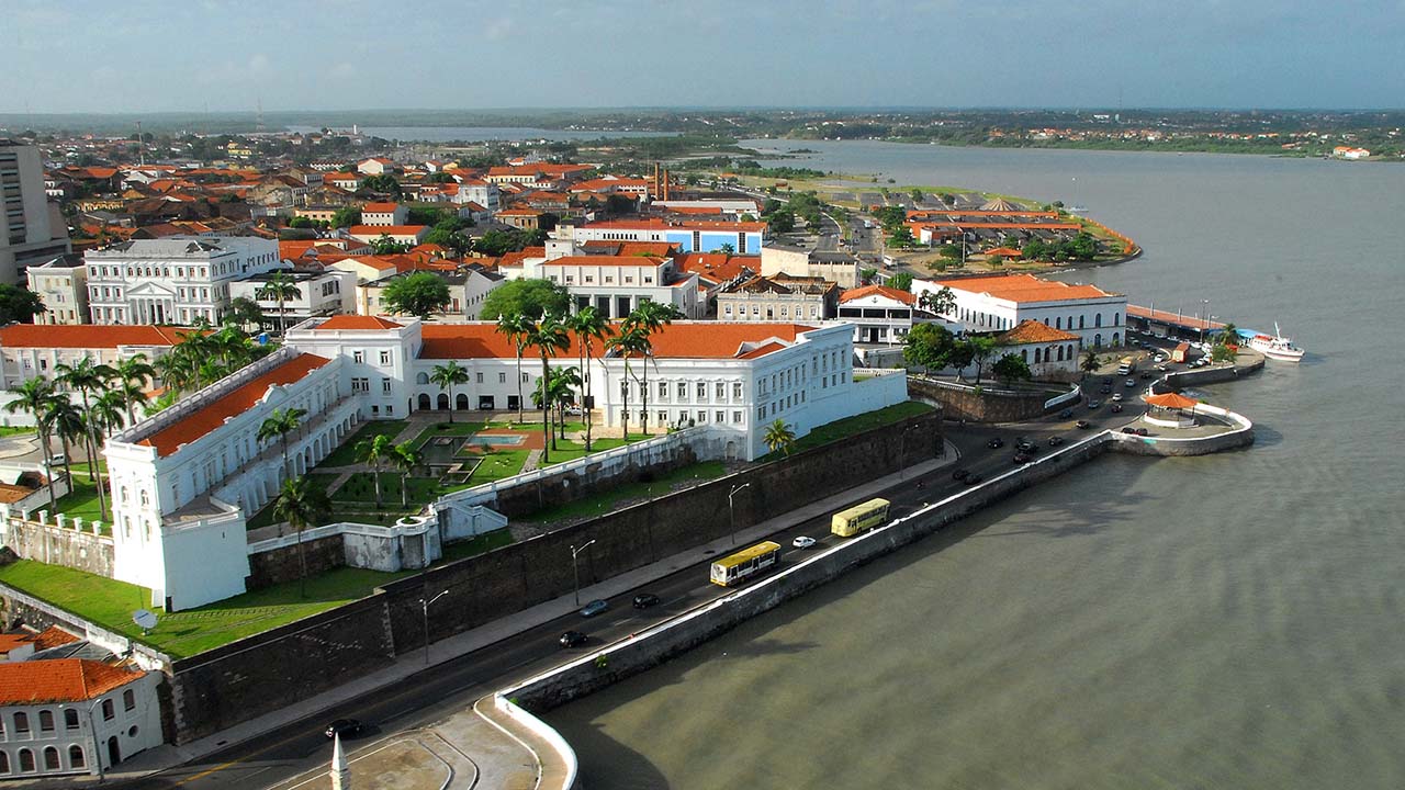 Centro histórico de São Luís do Maranhão com azulejos portugueses